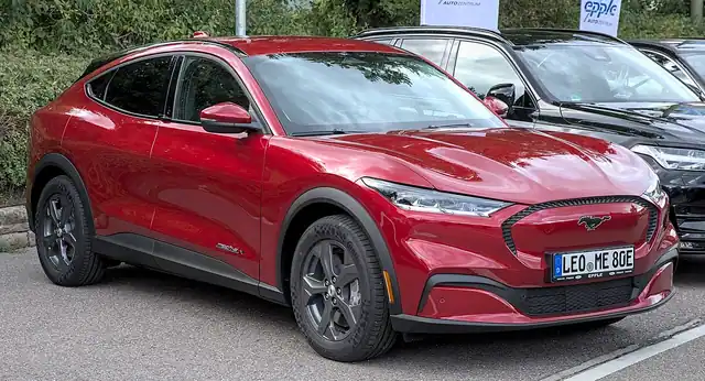 2022 Ford Mustang Mach-E