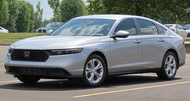 Berline Honda Accord LX de 2023