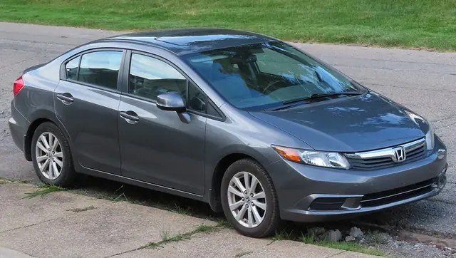 Honda Civic, carrosserie 2012–2015