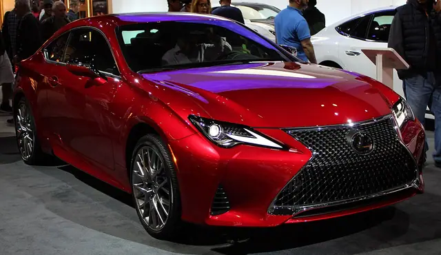 Lexus RC 300 de 2019