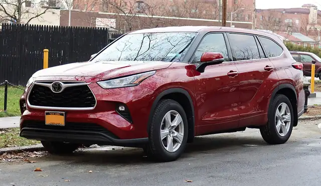 Toyota Highlander LE de 2020