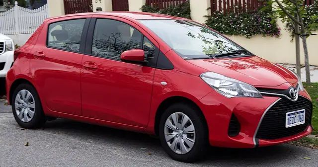 Toyota Yaris hatchback de 2016