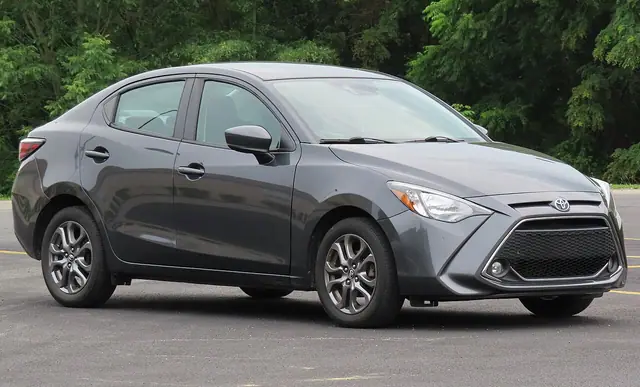 Toyota Yaris LE sedan de 2019